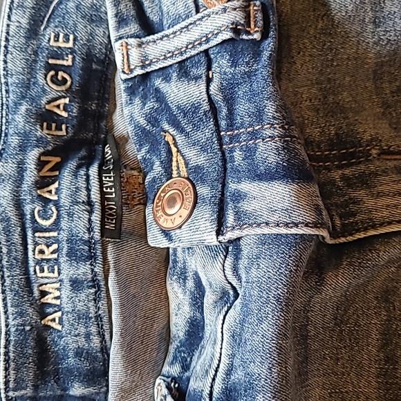 Women's AE Next Level Stretch Curvy Hi Rise Shortie Size 0 Distressed Shorts! - Picture 10 of 14